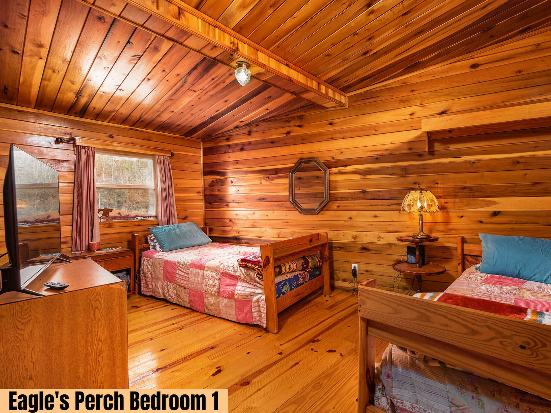 Statts Mills Campground and Cabins - Eagle's Perch Cabin