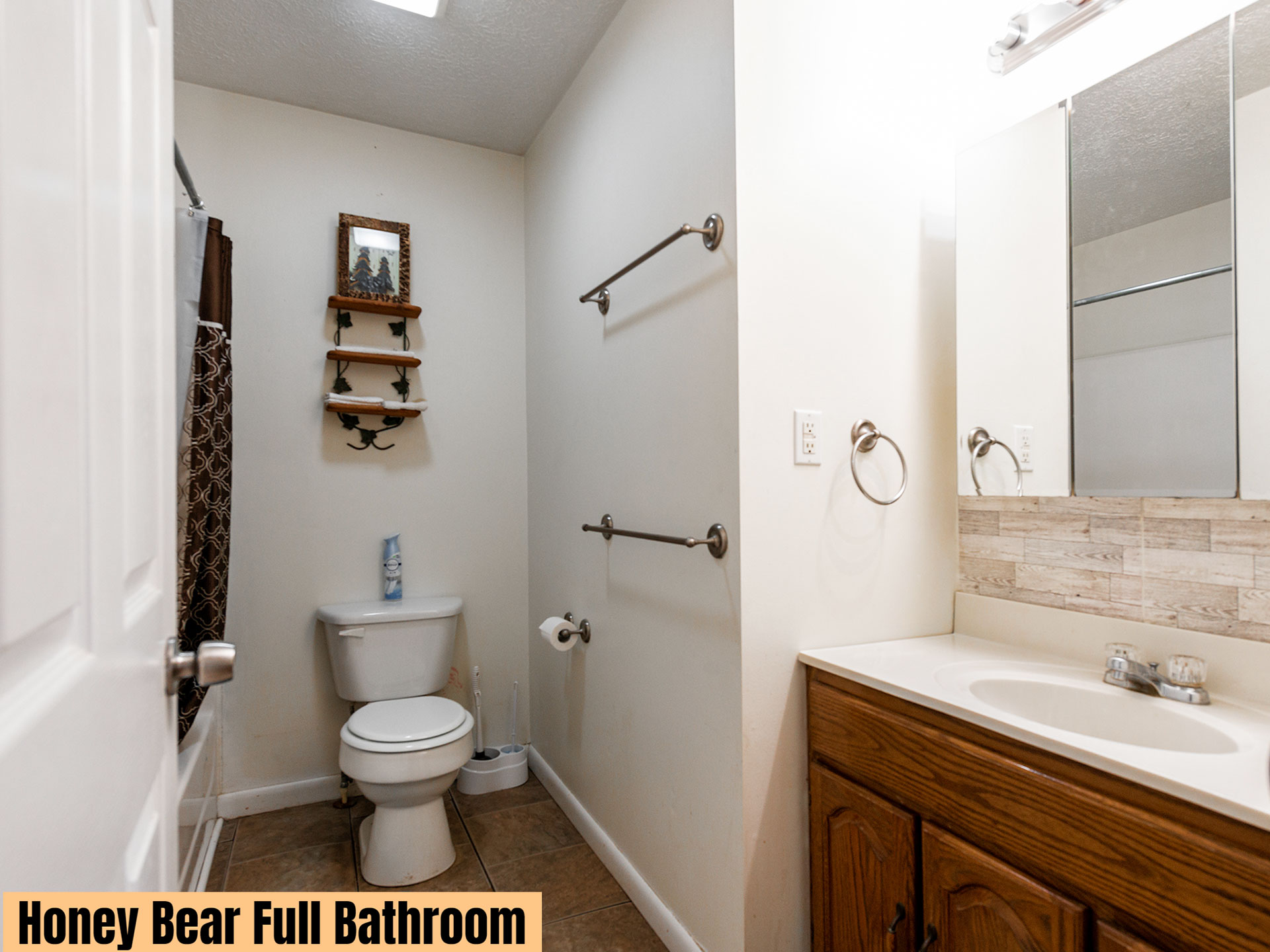 Statts Mills Campground and Cabins - Honey Bear Cabin