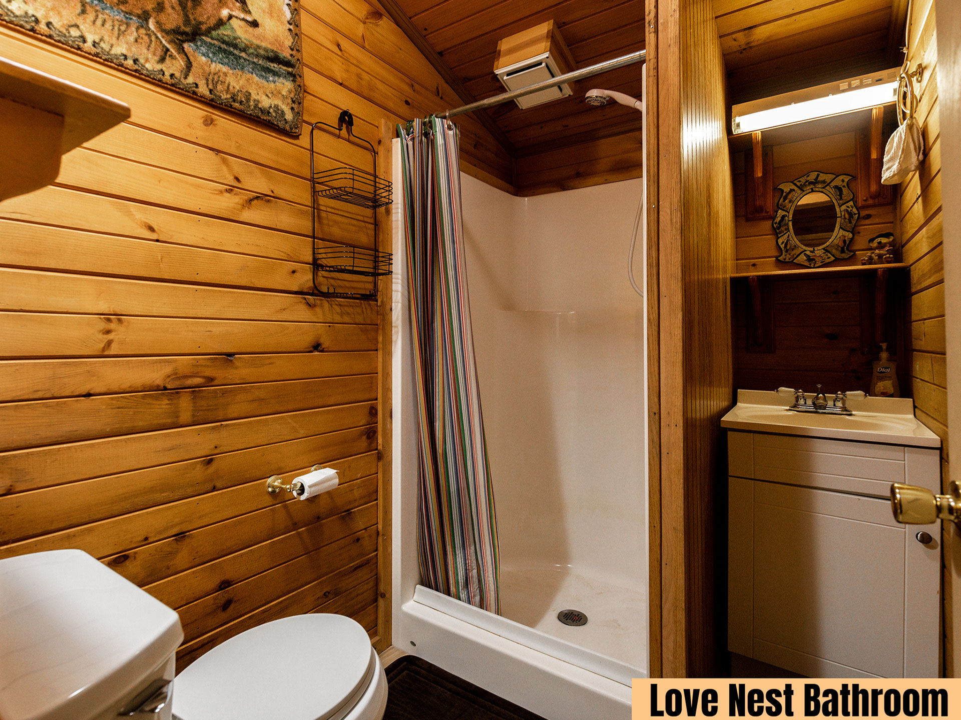 Statts Mills Campground and Cabins - Love Nest Cabin