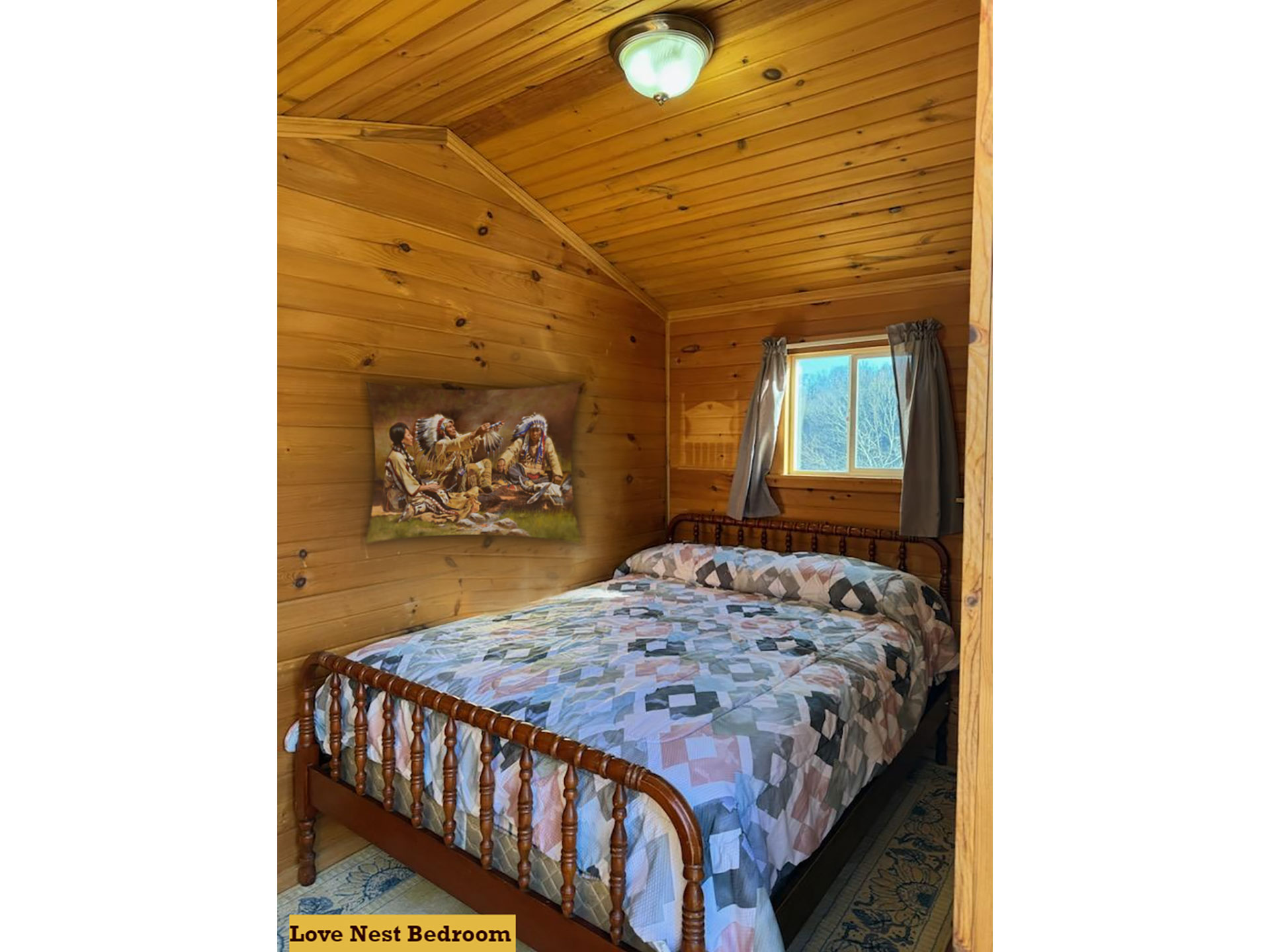 Statts Mills Campground and Cabins - Love Nest Cabin